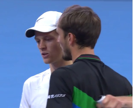 Sinner quebra tabu contra Medvedev e vence ATP 500 de Pequim - Rádio  Itatiaia